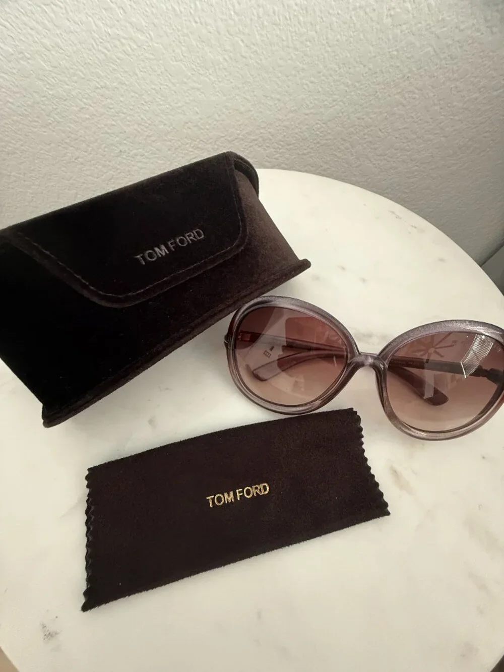 Authentic Tom Ford sunglasses, oversized round frame
